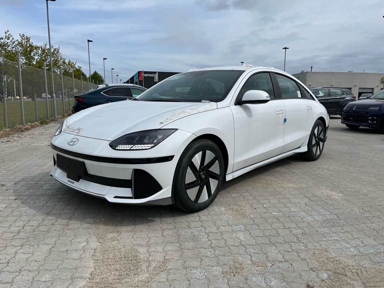 Hyundai Ioniq 6 Electric 77,4 kWh Connect 229HK Aut.