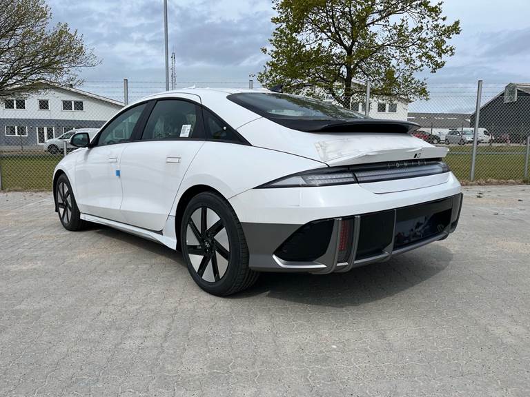 Hyundai Ioniq 6 Electric 77,4 kWh Connect 229HK Aut.