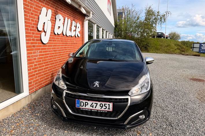 Sort Peugeot 208 fra 2017