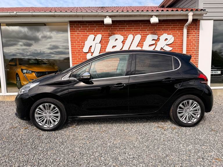 Peugeot 208 1,6 BlueHDi Desire Sky 100HK 5d