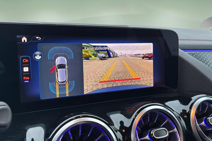 Sølv Mercedes EQA 250+ fra 2025