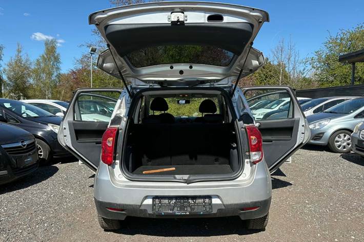 Grå Mitsubishi Colt fra 2009