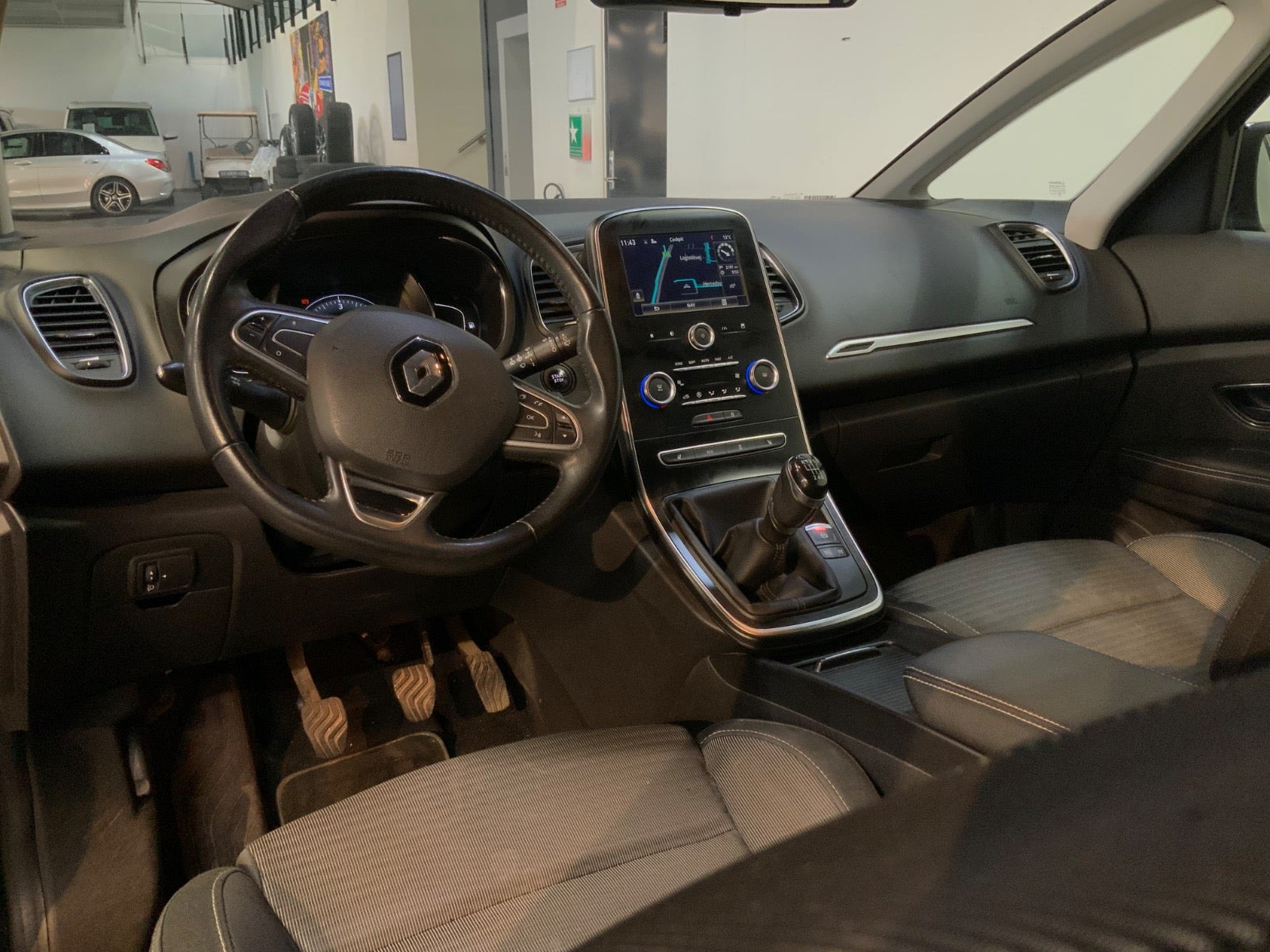 Sort Renault Scenic IV fra 2016