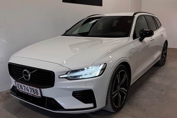 Hvid Volvo V60 fra 2022