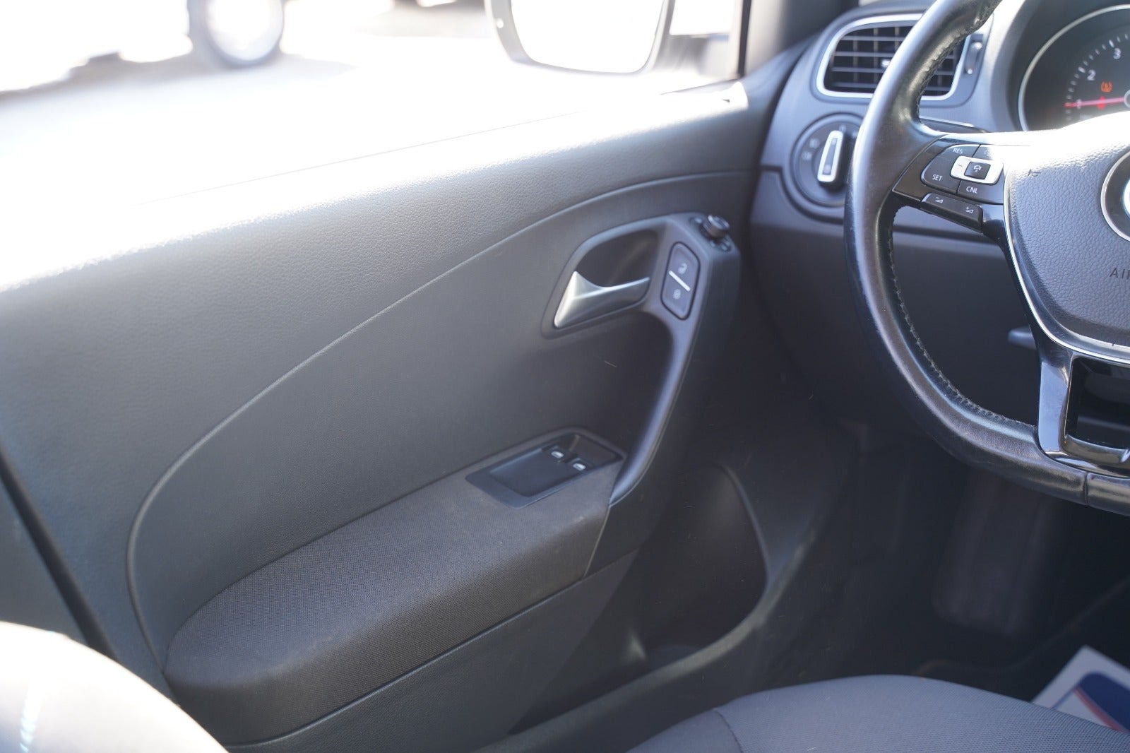 Hvid VW Polo fra 2015
