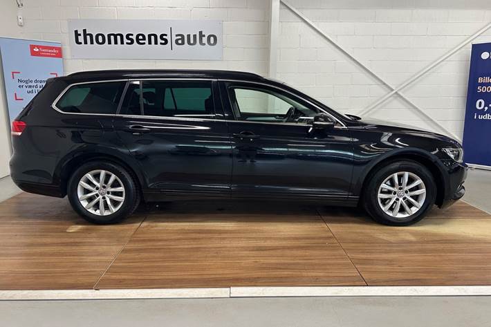 Sort VW Passat fra 2018