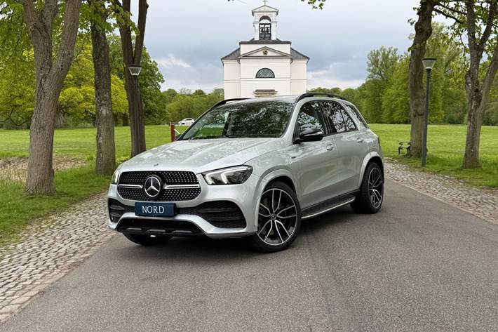 Grøn Mercedes GLE350 de fra 2021