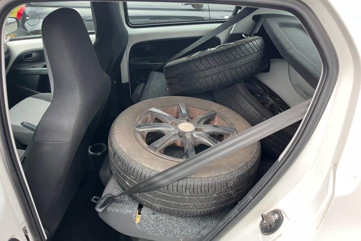 Hvid Skoda Citigo fra 2014