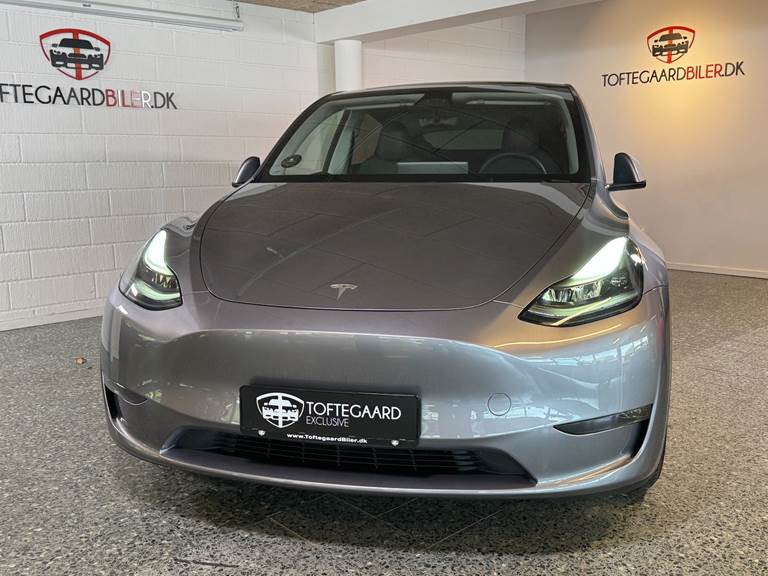 Tesla Model Y Performance AWD