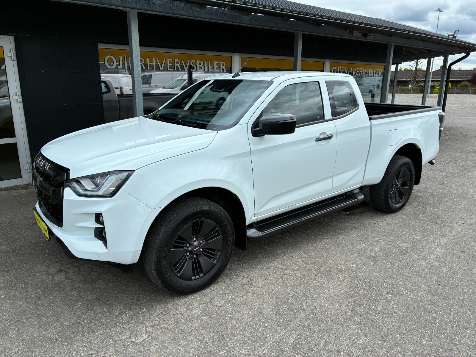 Hvid Isuzu D-Max fra 2022
