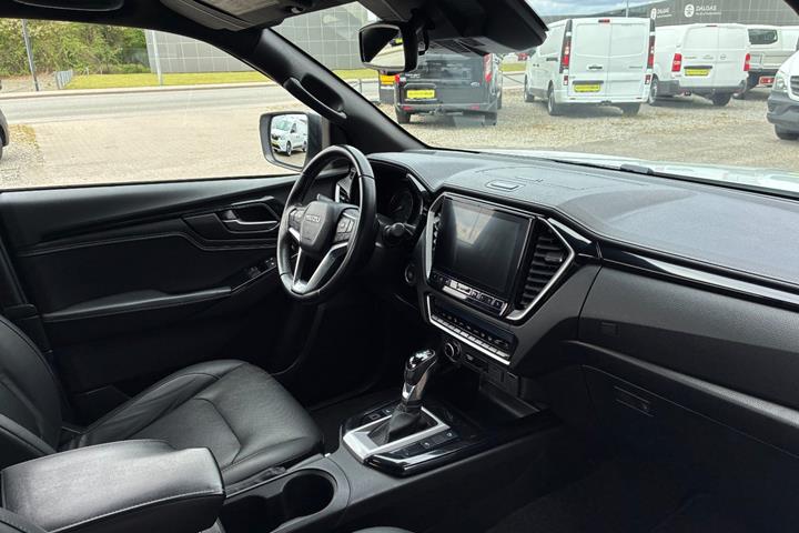 Hvid Isuzu D-Max fra 2022