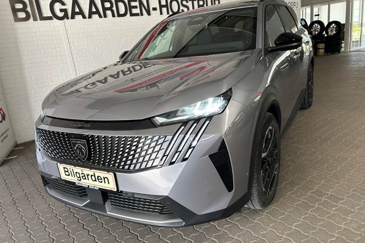 Grå Peugeot e-5008 fra 2025