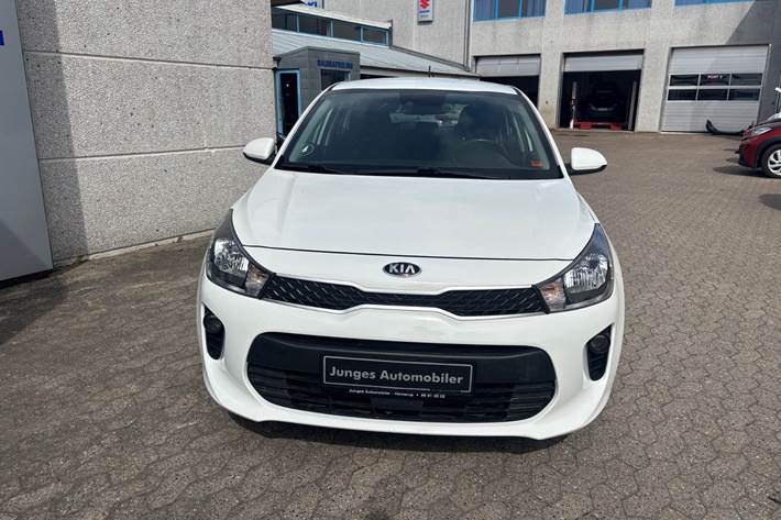Hvid Kia Rio fra 2018