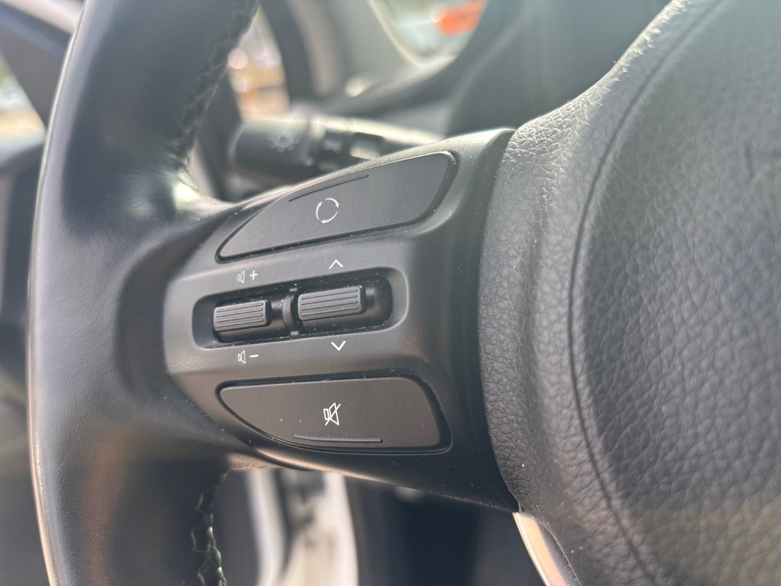 Hvid Kia Rio fra 2018
