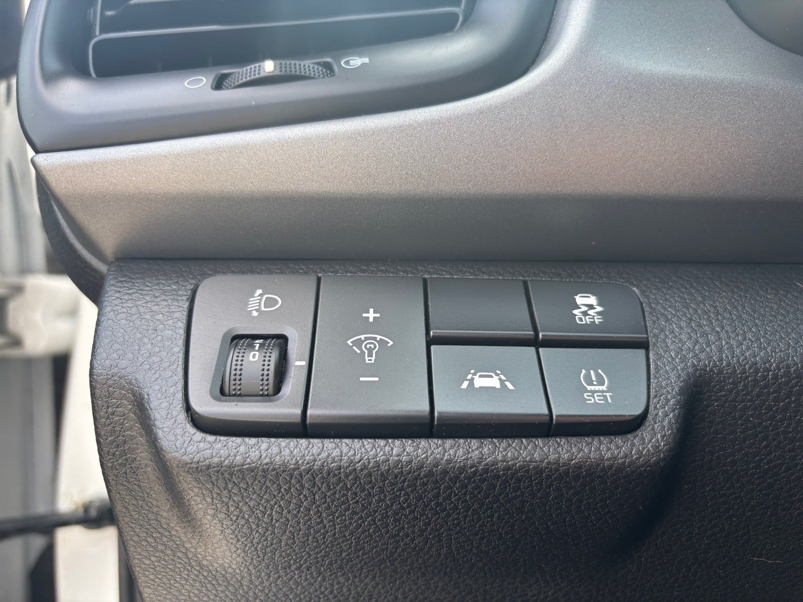Hvid Kia Rio fra 2018