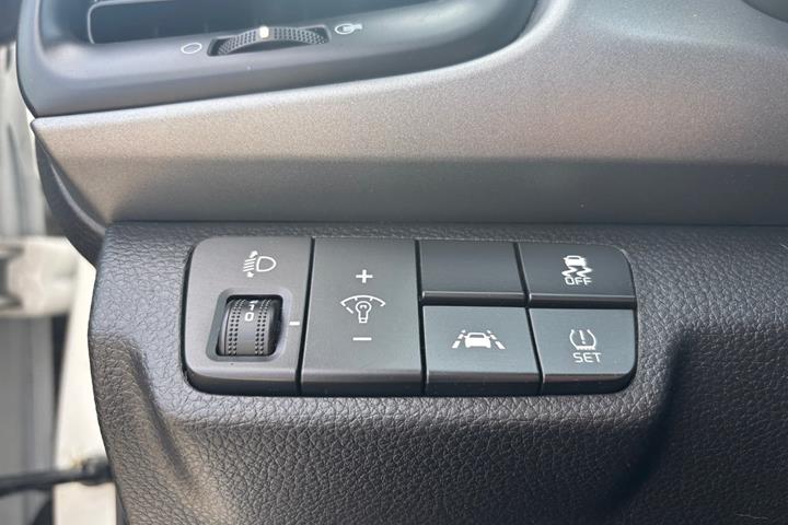 Hvid Kia Rio fra 2018
