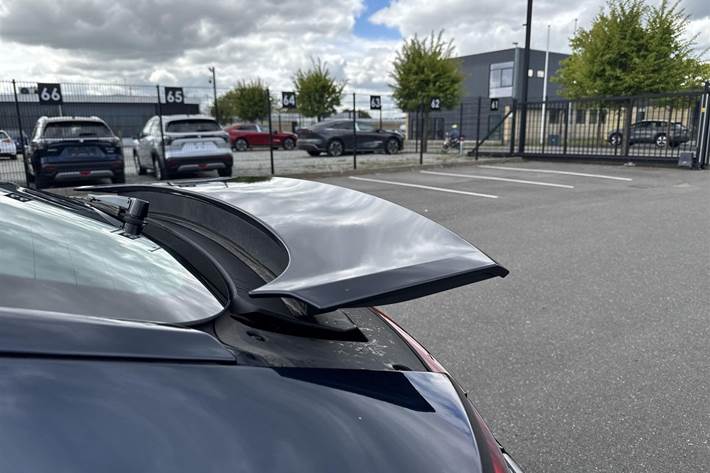 Blå Porsche Panamera fra 2021