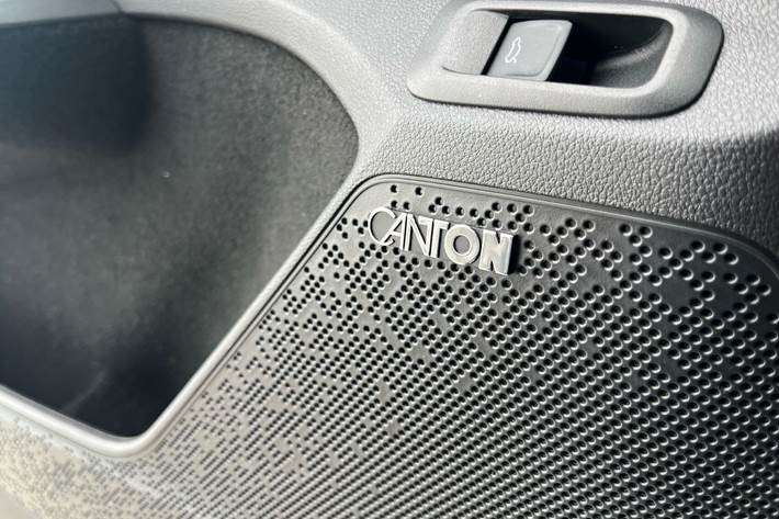 Grå Skoda Enyaq fra 2023