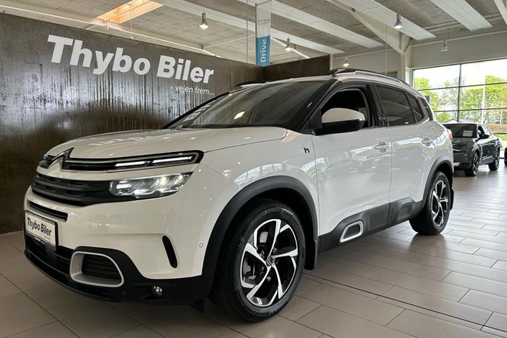 Hvid Citroën C5 Aircross fra 2021 set udefra