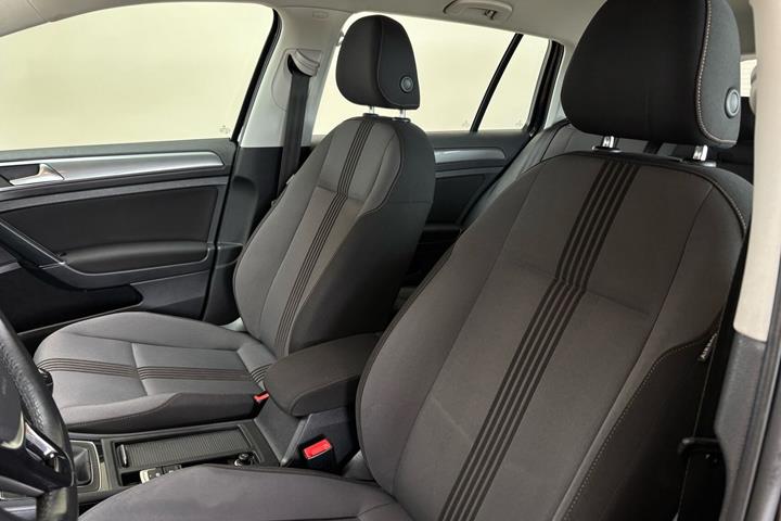 Sort VW Golf fra 2017