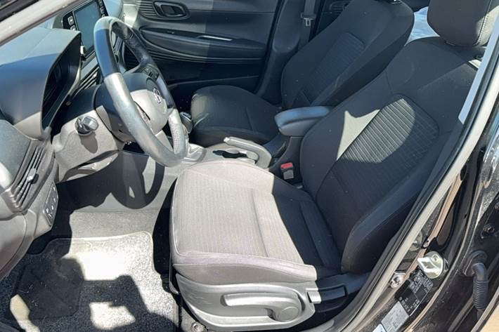 Sort Hyundai i20 fra 2020
