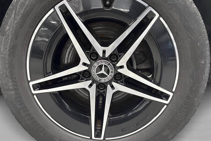 Grå Mercedes EQA250 fra 2021