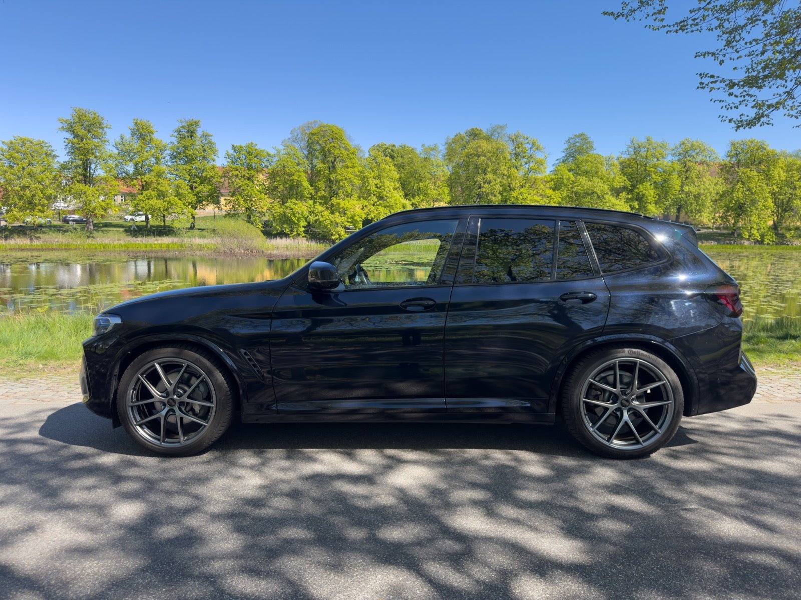 Sort BMW iX3 fra 2022
