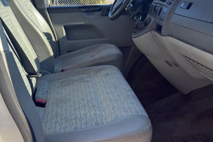 Hvid VW Transporter fra 2010