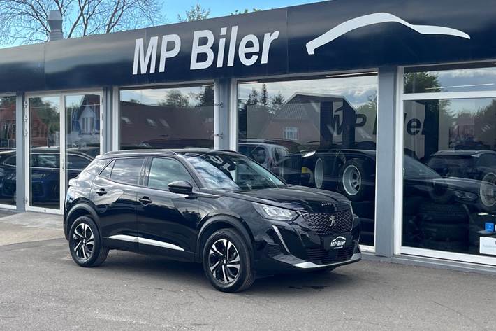 Sort Peugeot 2008 fra 2022