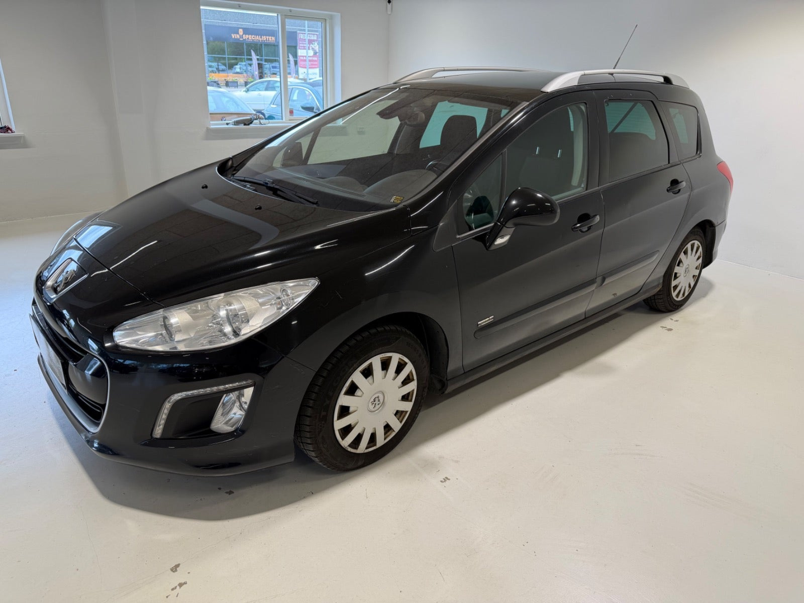 Sort Peugeot 308 fra 2012