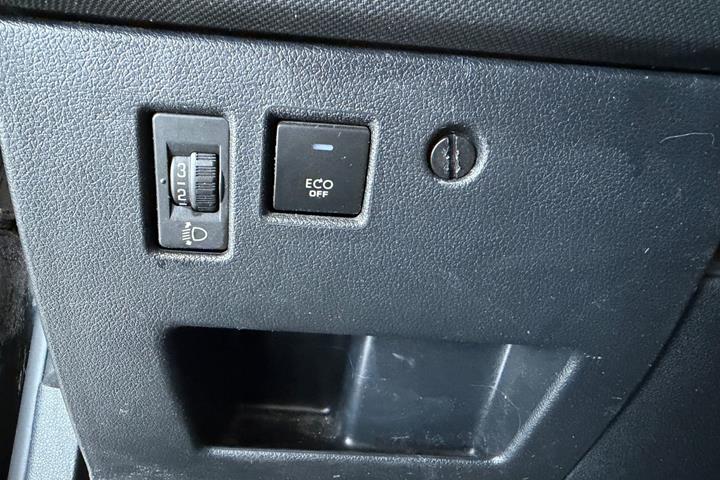 Sort Peugeot 308 fra 2012