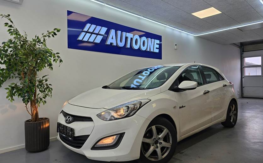 Hyundai i30 1,6 CRDi 110 XTR Eco