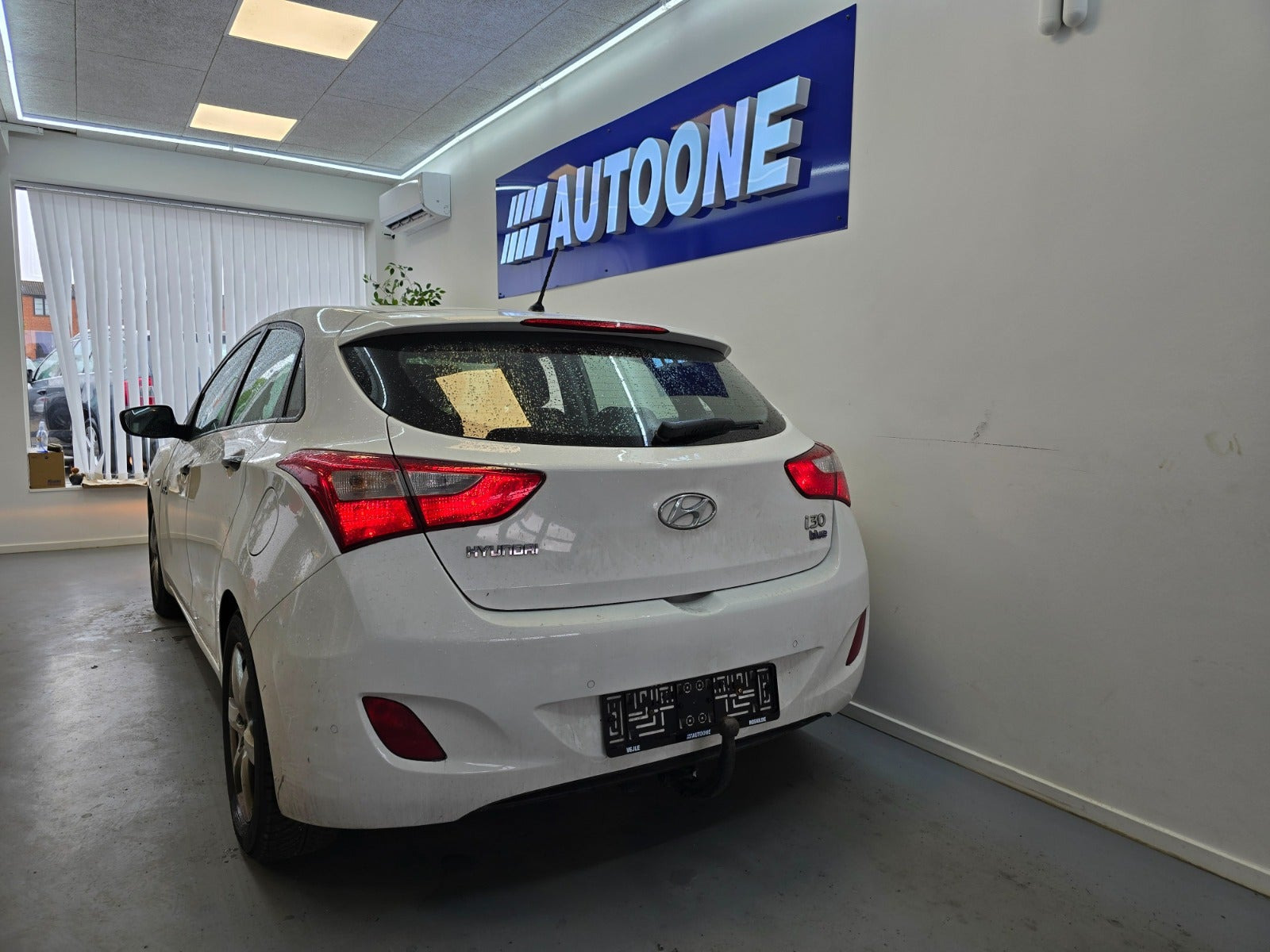 Hvid Hyundai i30 fra 2014