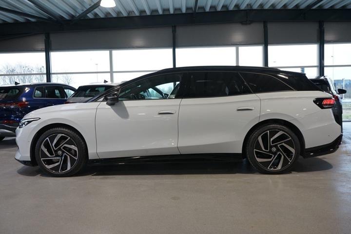 Hvid VW ID.7 fra 2025