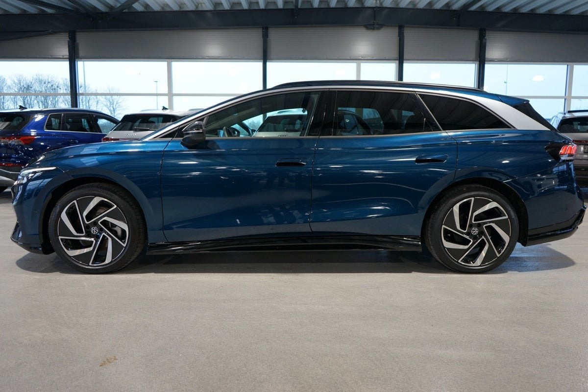 Blå VW ID.7 fra 2025