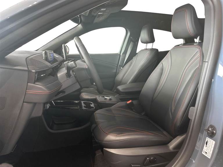 Ford Mustang Mach-E 70 Premium Standard Range AWD