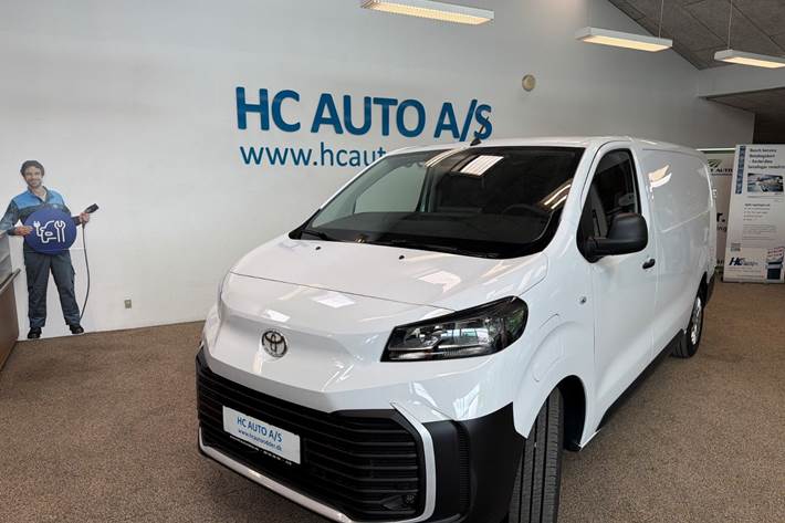 Hvid Toyota ProAce fra 2026