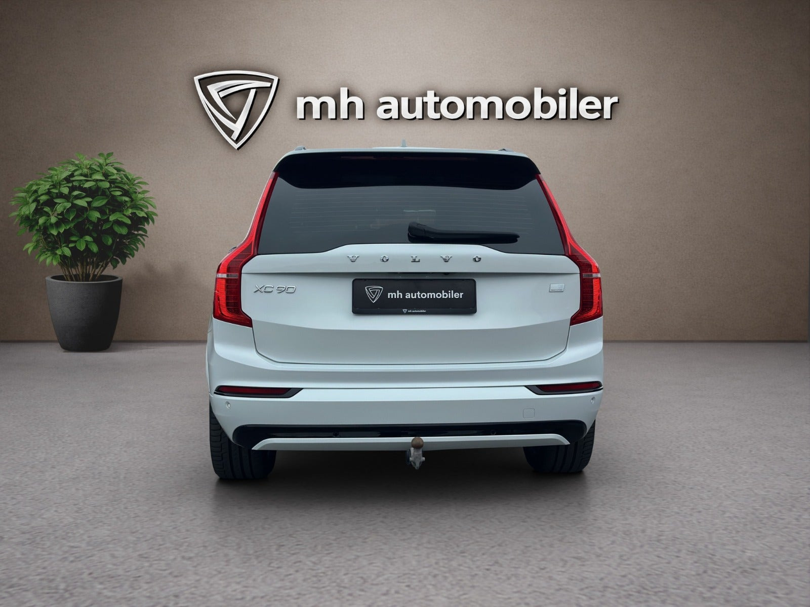 Hvid Volvo XC90 fra 2023