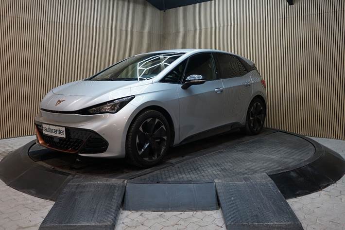 Grå Cupra Born fra 2023