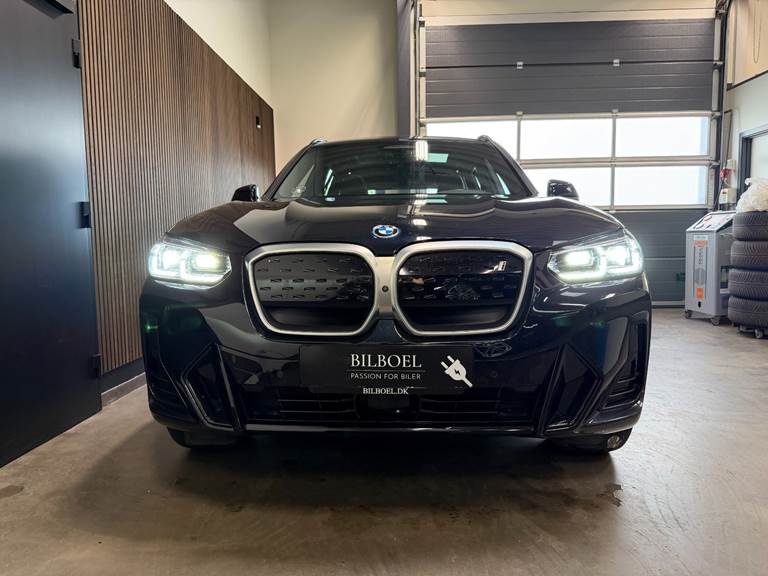 BMW iX3 Charged Plus M-Sport
