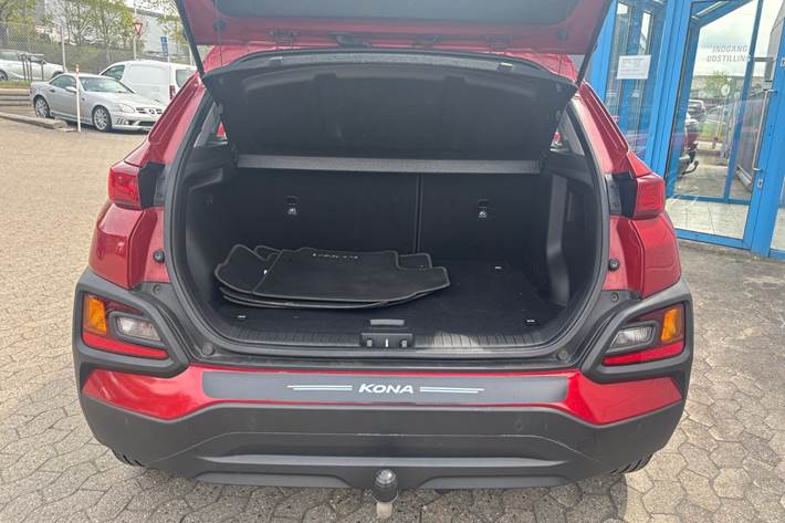 Rød Hyundai Kona fra 2018