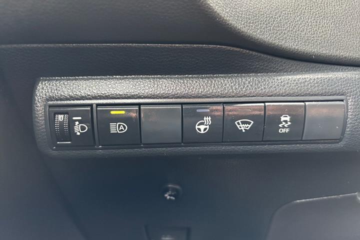 Sølv Toyota Corolla fra 2020