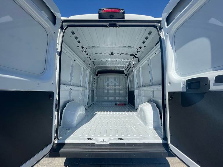 Peugeot e-Boxer 435 L3H2 EL Premium 270HK Van Aut.
