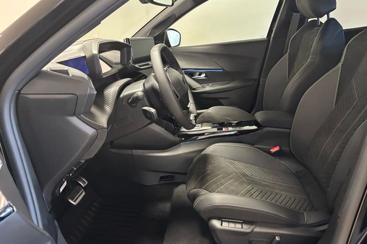 Sort Peugeot e-2008 fra 2026