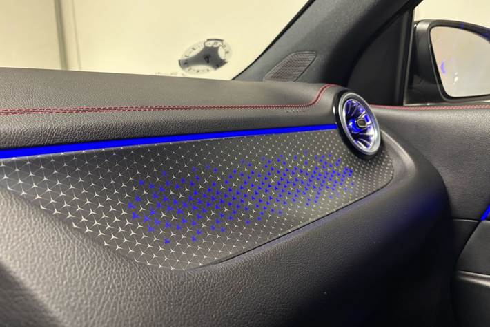 Sort Mercedes EQA 250+ fra 2025