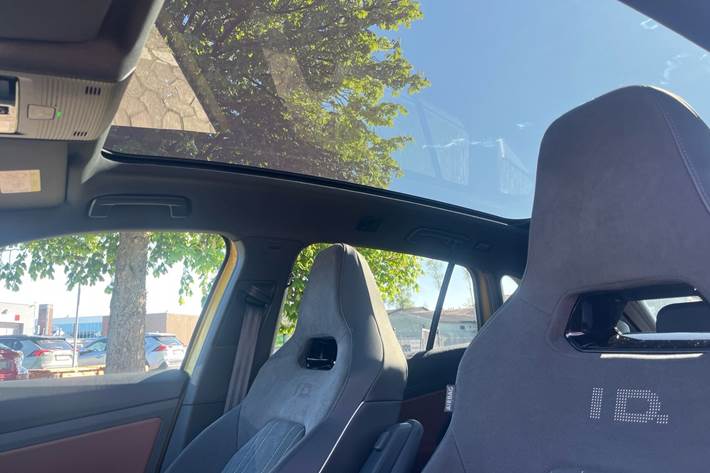 Gul VW ID.4 fra 2021