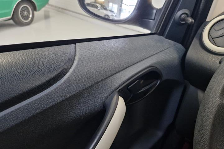 Sort Ford Ka fra 2015