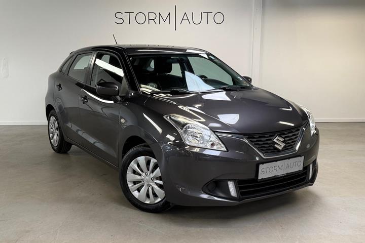 Grå Suzuki Baleno fra 2018