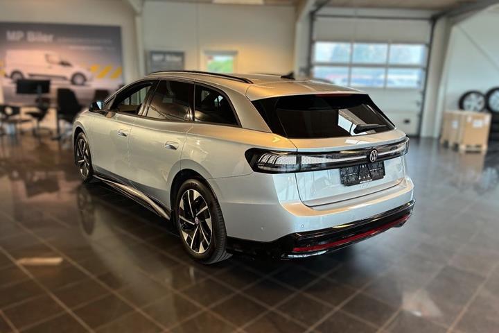 Sølv VW ID.7 fra 2026