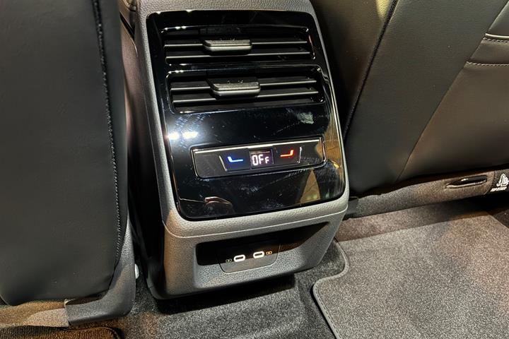 Sølv VW ID.7 fra 2026